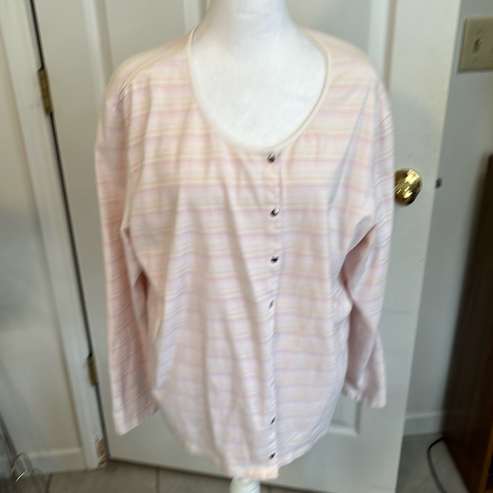 CLASSIC BLUES SNAP FRONT TOP WOMEN’S PETITE LARGE